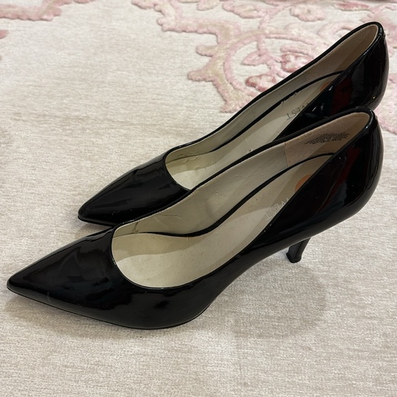 NINE WEST HEELS SIZE 7 - Picture 3 of 16